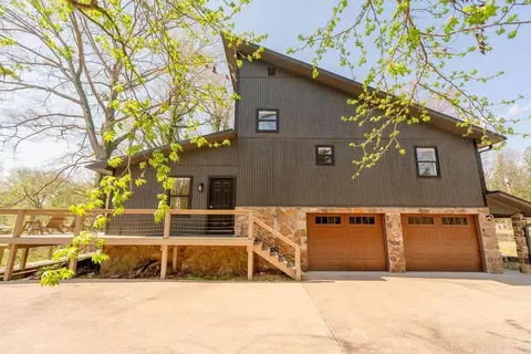 164 S Chinkapin Dr, Pangburn, AR 72121