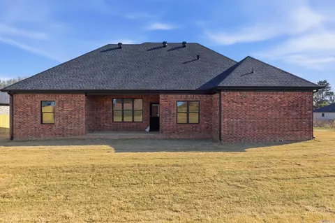 Exterior - 211 Michelle Dr, Beebe, AR 72012 photo 8 of 10