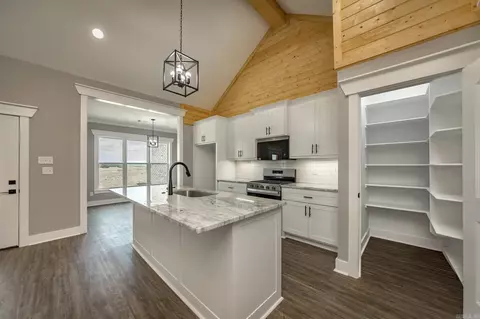 Kitchen - 223 Michelle Dr, Beebe, AR 72012 photo 4 of 4