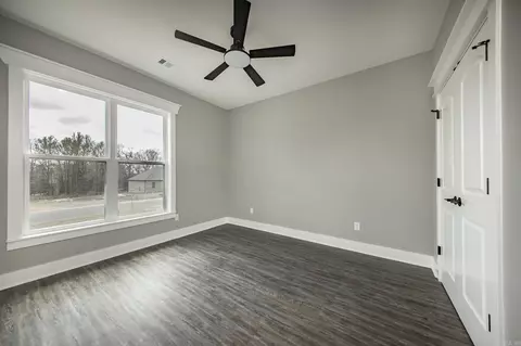 Bedroom - 223 Michelle Dr, Beebe, AR 72012 photo 3 of 7