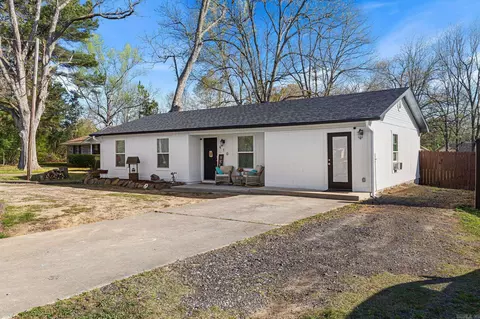 Exterior - 410 W Locust St, Cabot, AR 72023 photo 12 of 12