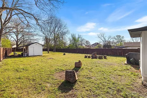 Exterior - 410 W Locust St, Cabot, AR 72023 photo 8 of 12