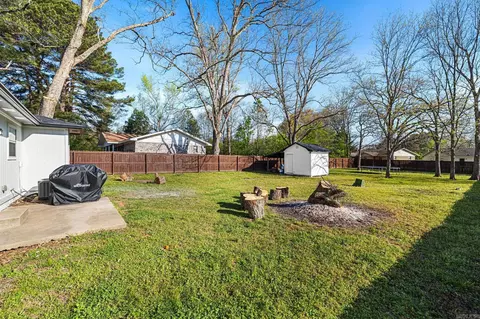 Exterior - 410 W Locust St, Cabot, AR 72023 photo 7 of 12