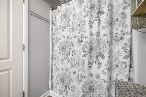 Bath - 410 W Locust St, Cabot, AR 72023 photo 1 of 3