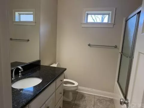 Bath - 2495 Eighteen Loop, Conway, AR 72034 photo 5 of 5