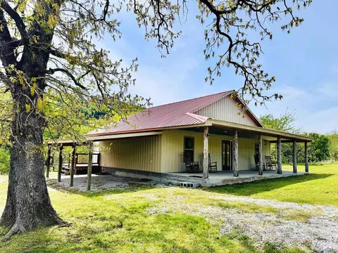 950 Cool Water Retreat Rd, Mountain View, AR 72560