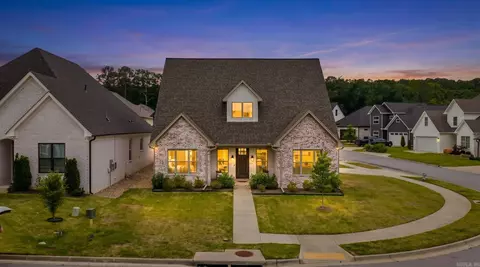 50 Fletcher Ridge Cir, Little Rock, AR 72223