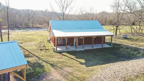 2261 Hwy 8, Norman, AR 71960