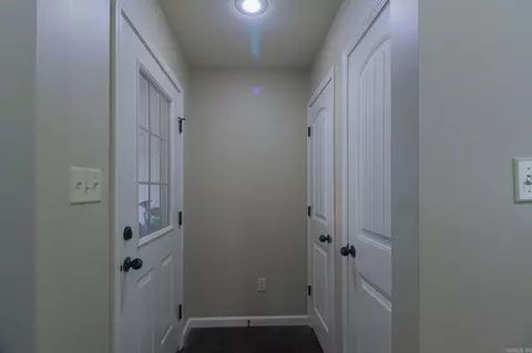 Entry Way - 417 Arrowhead Rd, Trumann, AR 72472 photo 2 of 2