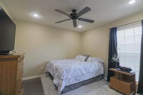 Bedroom - 417 Arrowhead Rd, Trumann, AR 72472 photo 4 of 7