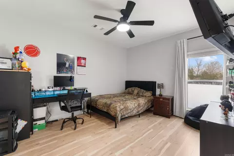 Bedroom - 125 Louis Rose Ln, Conway, AR 72032 photo 8 of 9