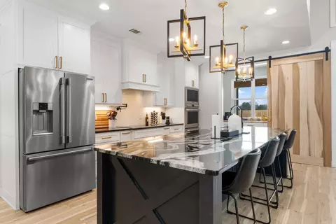 Kitchen - 125 Louis Rose Ln, Conway, AR 72032 photo 2 of 4