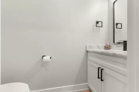 Bath - 125 Louis Rose Ln, Conway, AR 72032 photo 8 of 8