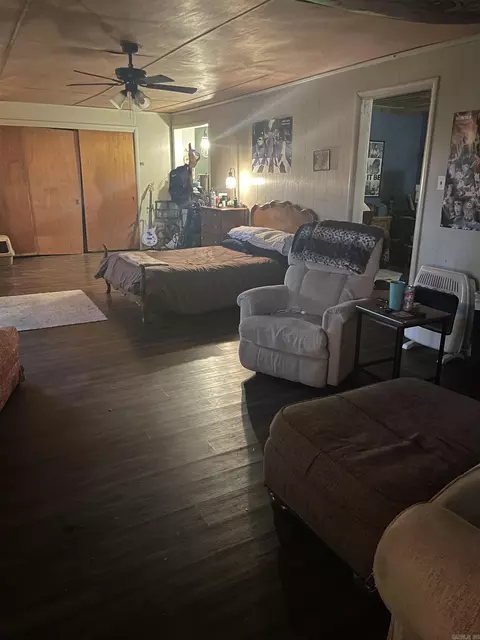 Bedroom - 404 E Cedar St, Warren, AR 71671 photo 3 of 3