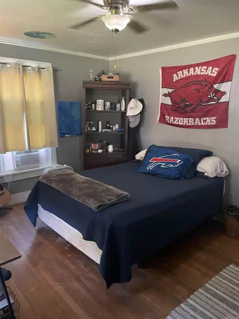 Bedroom - 404 E Cedar St, Warren, AR 71671 photo 2 of 3