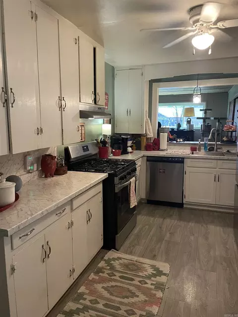Kitchen - 404 E Cedar St, Warren, AR 71671 photo 1 of 2