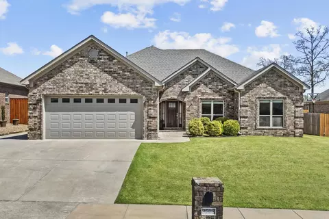 9508 Oak Forest Ln, Sherwood, AR 72120
