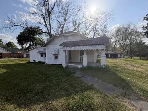 316 College, Dumas, AR 71639