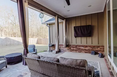 Exterior - 5160 Peace Ln, Alexander, AR 72002 photo 3 of 5