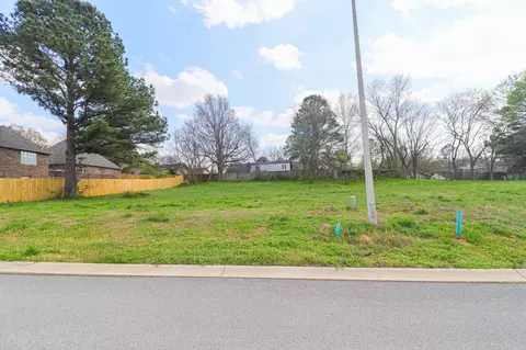 1711 Kendrick Dr, Jonesboro, AR 72404