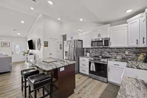 Kitchen - 13 Doe Run Dr, Ward, AR 72176 photo 3 of 3
