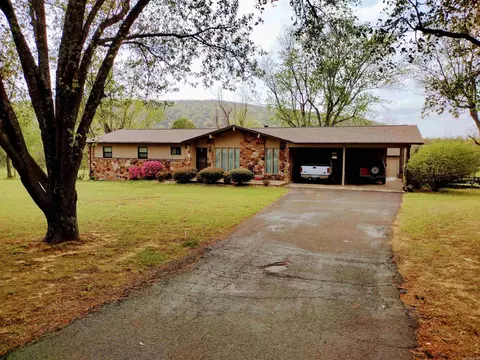 403 S Bayou Dr, Mountain View, AR 72560