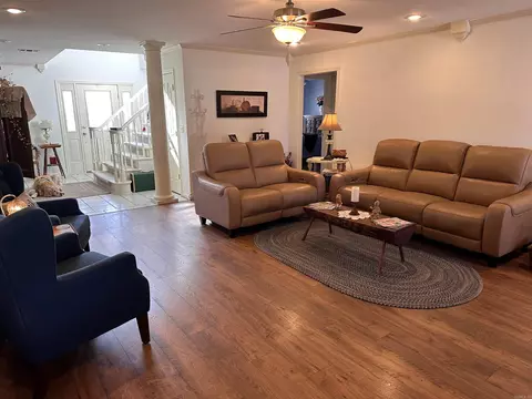 Living - 1242 St Augustine Blvd, Trumann, AR 72472 photo 2 of 5