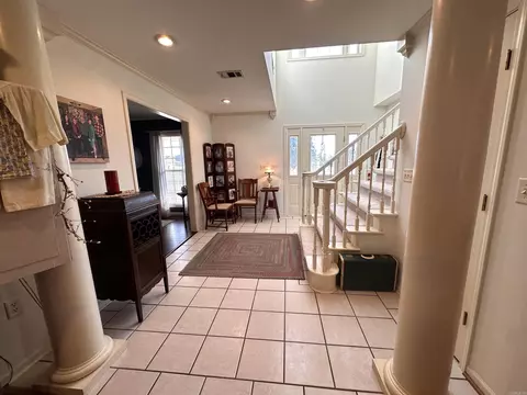Entry Way - 1242 St Augustine Blvd, Trumann, AR 72472 photo 2 of 8