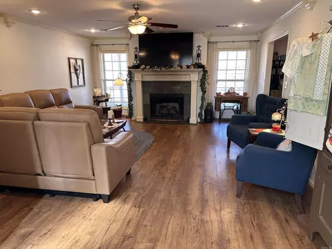 Living - 1242 St Augustine Blvd, Trumann, AR 72472 photo 4 of 5