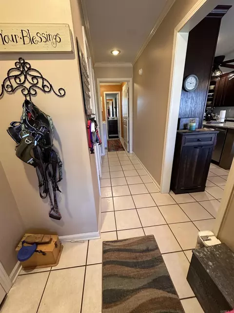 Entry Way - 1242 St Augustine Blvd, Trumann, AR 72472 photo 3 of 8