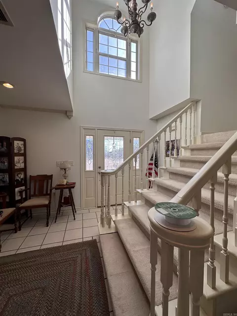 Entry Way - 1242 St Augustine Blvd, Trumann, AR 72472 photo 4 of 8