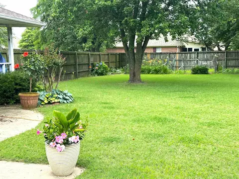 Exterior - 1242 St Augustine Blvd, Trumann, AR 72472 photo 8 of 9