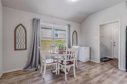 Dining - 20 Erwin Dr, Austin, AR 72007 photo 1 of 1