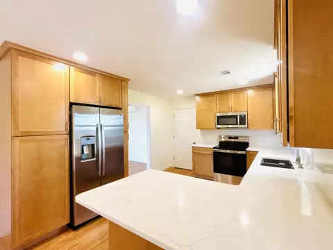 Kitchen - 233 S Mountain Rd, Marshall, AR 72650 photo 4 of 5