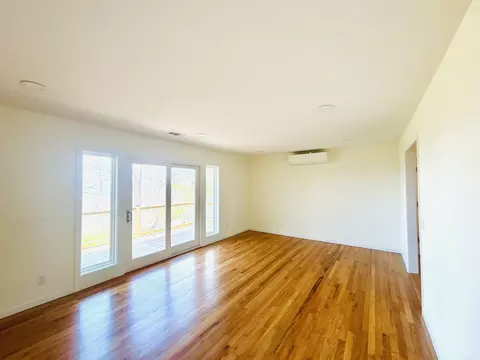 Living - 233 S Mountain Rd, Marshall, AR 72650 photo 5 of 6