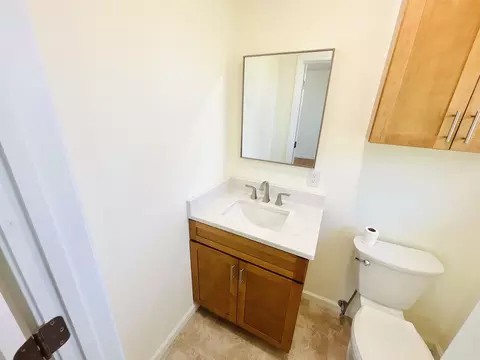 Bath - 233 S Mountain Rd, Marshall, AR 72650 photo 5 of 5