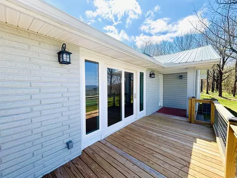 Exterior - 233 S Mountain Rd, Marshall, AR 72650 photo 7 of 9