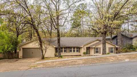 2810 Breckenridge Dr, Little Rock, AR 72227