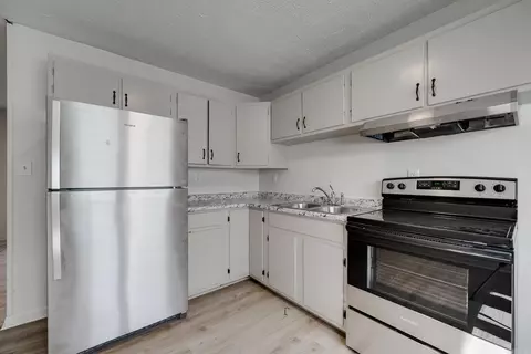 906 Edgehill, Benton, AR 72015 photo 10