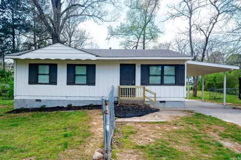 906 Edgehill, Benton, AR 72015 photo 1