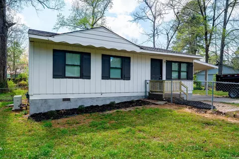 906 Edgehill, Benton, AR 72015 photo 3