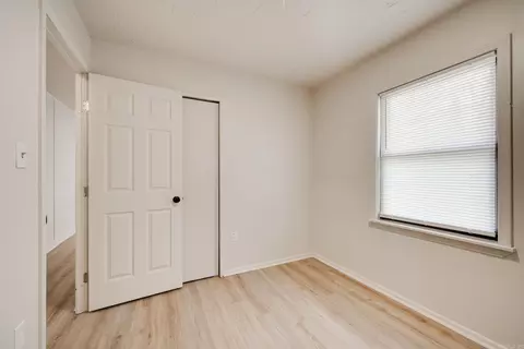 906 Edgehill, Benton, AR 72015 photo 15