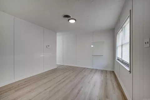 906 Edgehill, Benton, AR 72015 photo 5