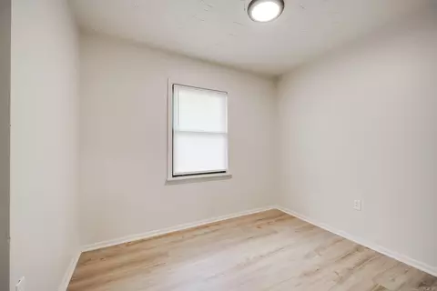 906 Edgehill, Benton, AR 72015 photo 14