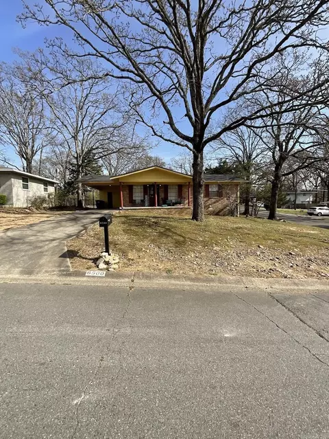 6500 Navajo Trl, North Little Rock, AR 72116