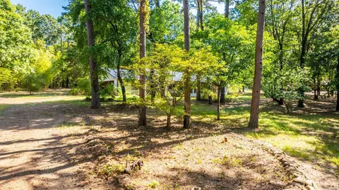 11 Sharon Ln, Conway, AR 72034