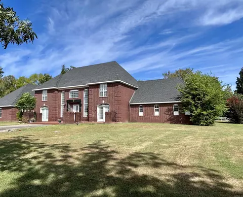 2240 W Main St, Clarksville, AR 72830