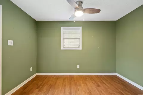 Bedroom - 419 Pearson St, Benton, AR 72015 photo 2 of 6