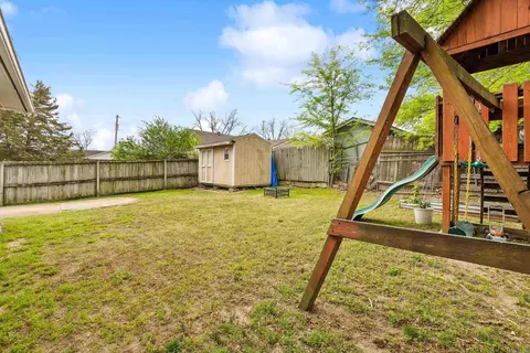 Exterior - 419 Pearson St, Benton, AR 72015 photo 4 of 9