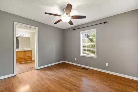 Bedroom - 419 Pearson St, Benton, AR 72015 photo 3 of 6